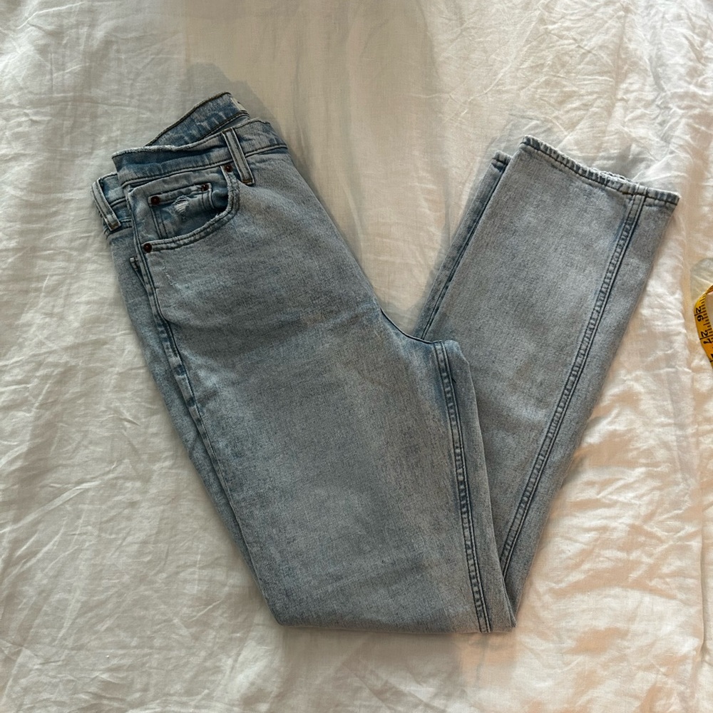 Abercrombie 90s Slim Straight Ultra High Rise Curve Love
